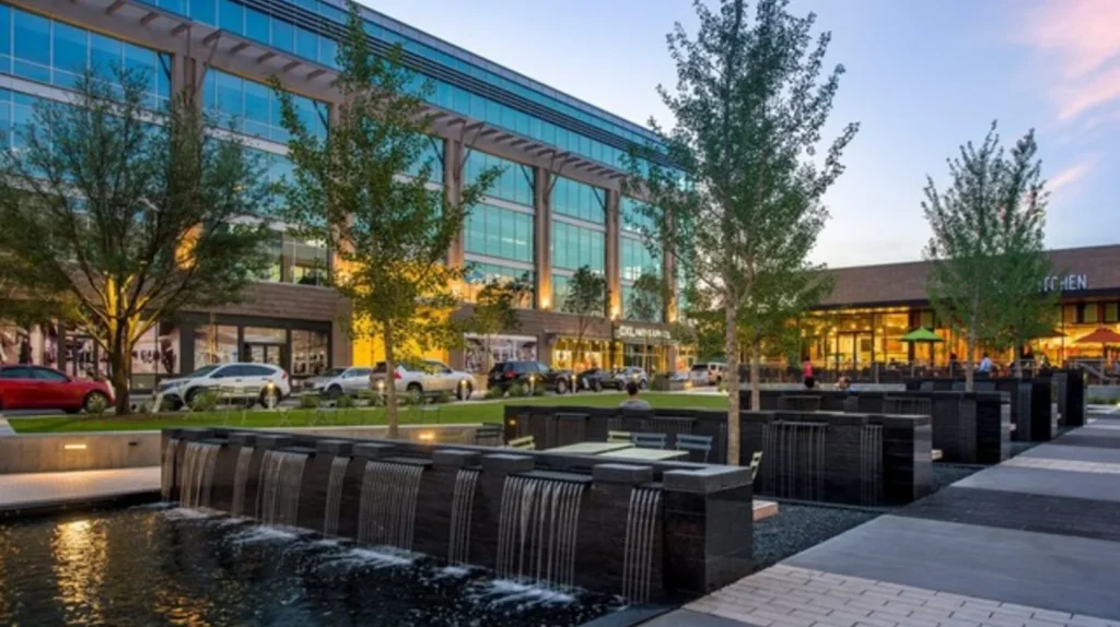 park-lane-plaza-water-feature-at-dusk